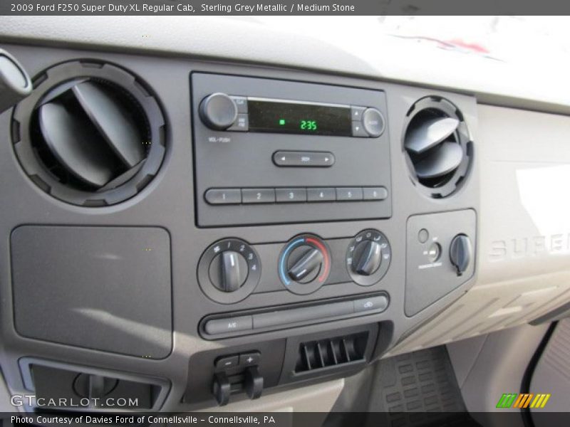 Sterling Grey Metallic / Medium Stone 2009 Ford F250 Super Duty XL Regular Cab