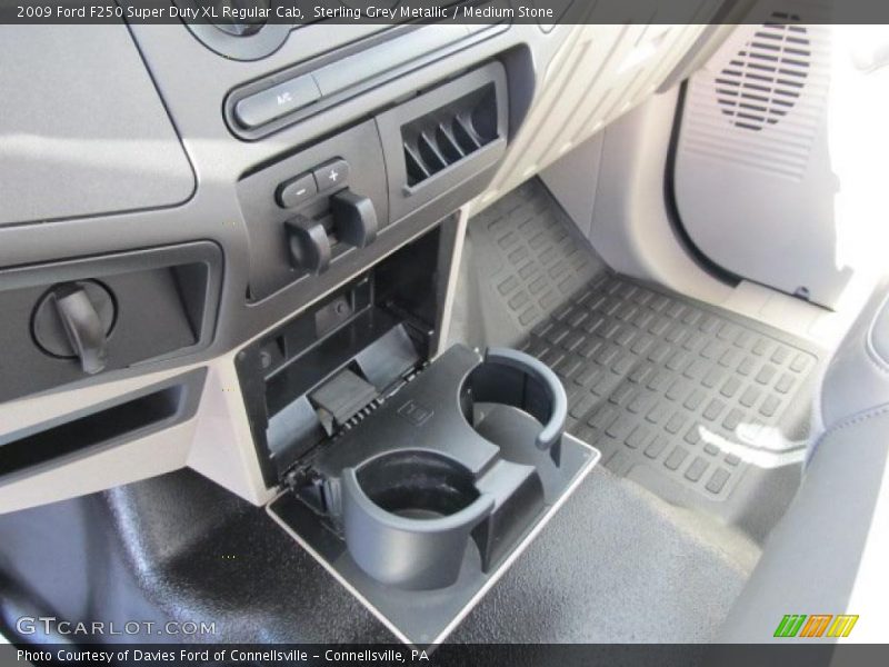 Sterling Grey Metallic / Medium Stone 2009 Ford F250 Super Duty XL Regular Cab