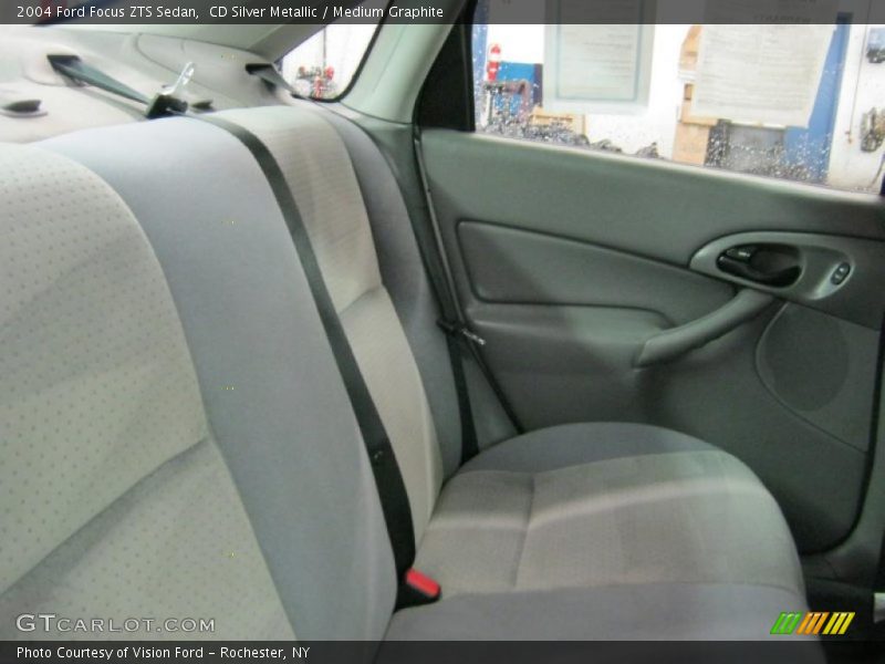  2004 Focus ZTS Sedan Medium Graphite Interior