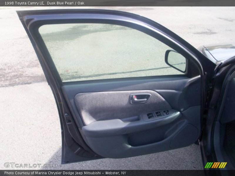 Dusk Blue Pearl / Oak 1998 Toyota Camry LE