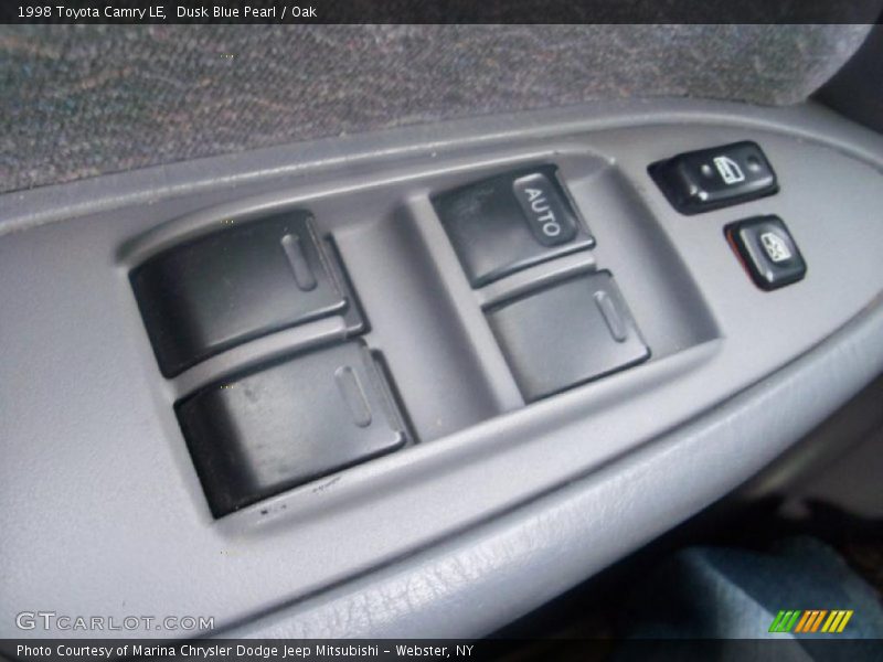 Dusk Blue Pearl / Oak 1998 Toyota Camry LE