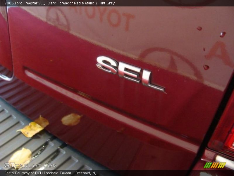 Dark Toreador Red Metallic / Flint Grey 2006 Ford Freestar SEL