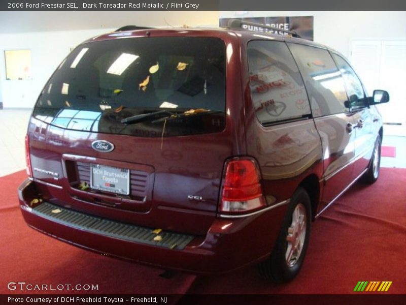 Dark Toreador Red Metallic / Flint Grey 2006 Ford Freestar SEL