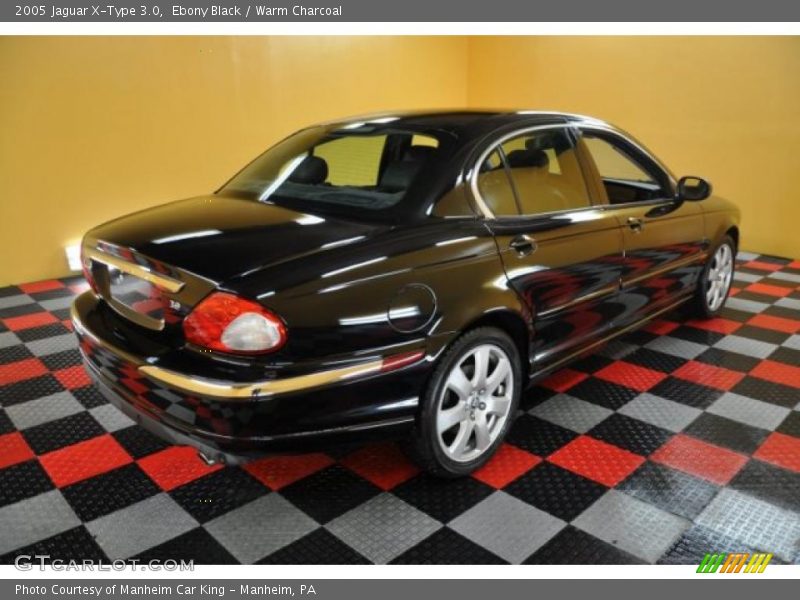 Ebony Black / Warm Charcoal 2005 Jaguar X-Type 3.0