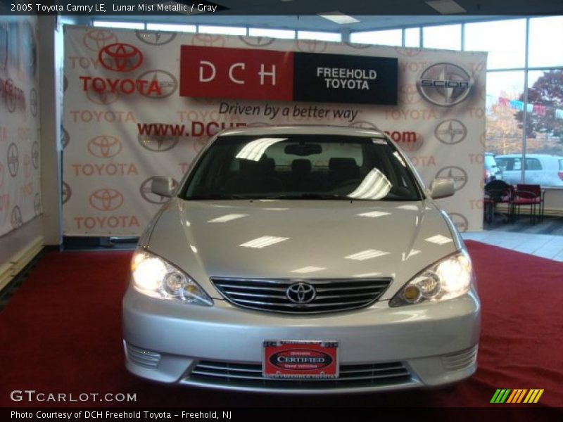 Lunar Mist Metallic / Gray 2005 Toyota Camry LE