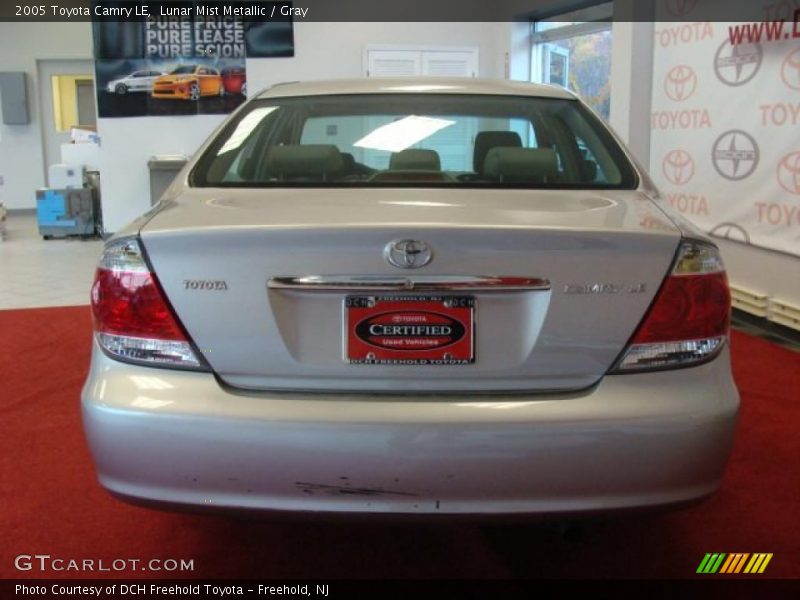 Lunar Mist Metallic / Gray 2005 Toyota Camry LE
