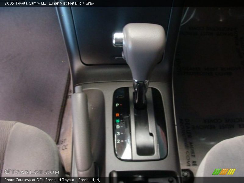 Lunar Mist Metallic / Gray 2005 Toyota Camry LE