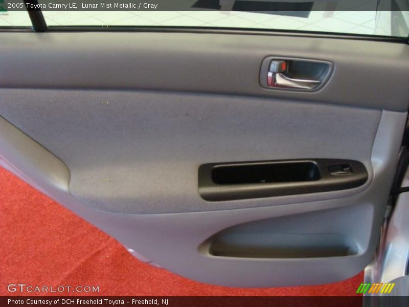 Lunar Mist Metallic / Gray 2005 Toyota Camry LE