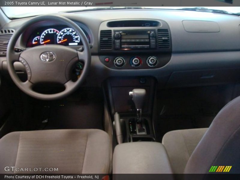 Lunar Mist Metallic / Gray 2005 Toyota Camry LE