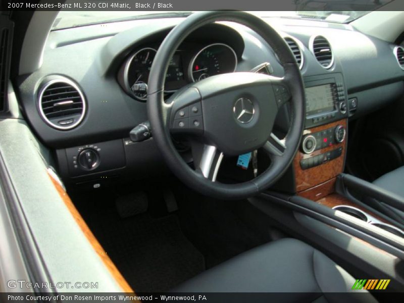  2007 ML 320 CDI 4Matic Steering Wheel