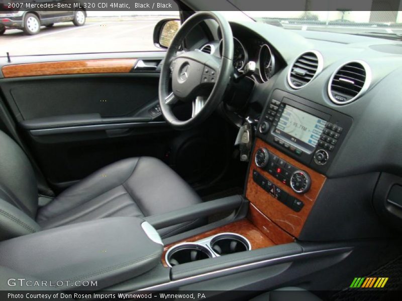 Dashboard of 2007 ML 320 CDI 4Matic