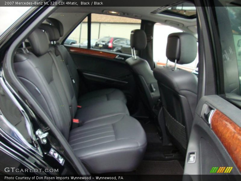  2007 ML 320 CDI 4Matic Black Interior
