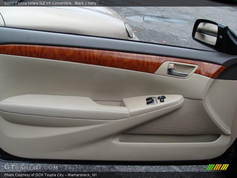 Black / Ivory 2007 Toyota Solara SLE V6 Convertible