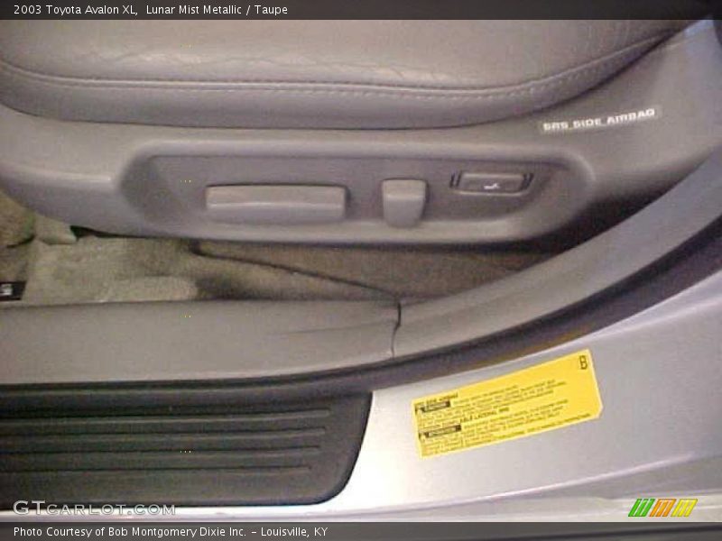 Lunar Mist Metallic / Taupe 2003 Toyota Avalon XL