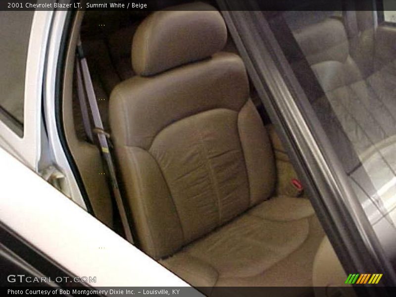 Summit White / Beige 2001 Chevrolet Blazer LT