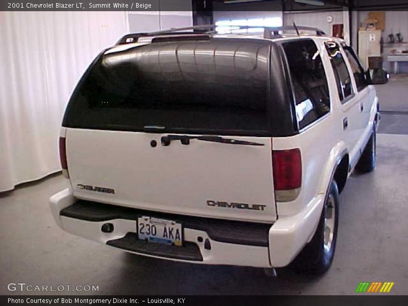 Summit White / Beige 2001 Chevrolet Blazer LT