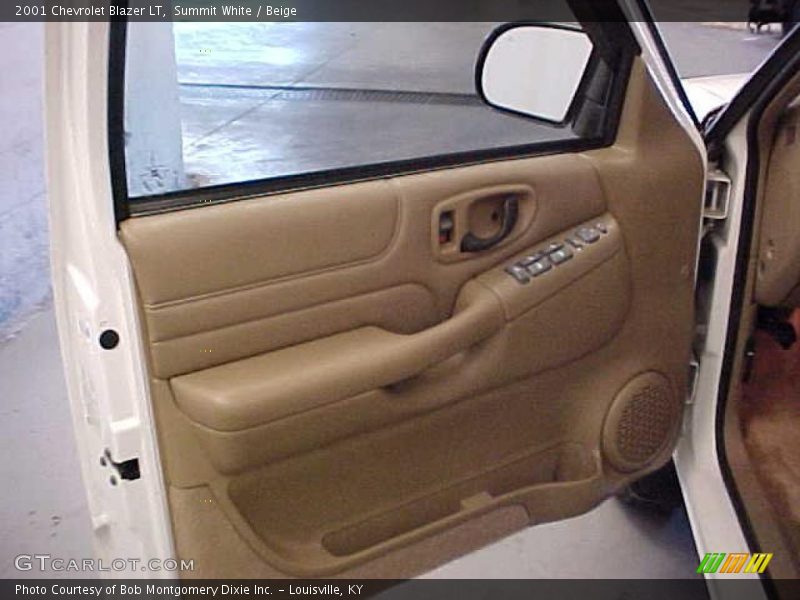 Summit White / Beige 2001 Chevrolet Blazer LT