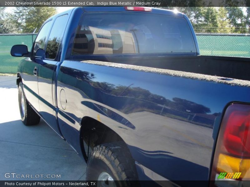 Indigo Blue Metallic / Medium Gray 2002 Chevrolet Silverado 1500 LS Extended Cab