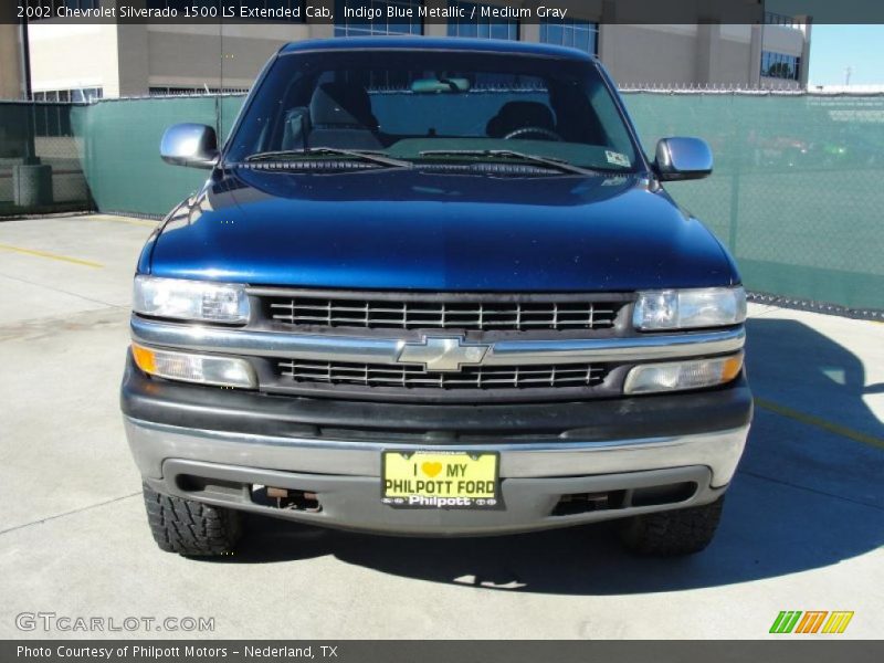 Indigo Blue Metallic / Medium Gray 2002 Chevrolet Silverado 1500 LS Extended Cab