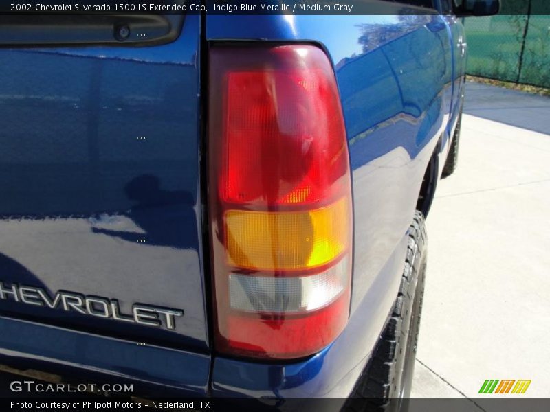 Indigo Blue Metallic / Medium Gray 2002 Chevrolet Silverado 1500 LS Extended Cab