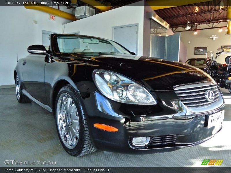Black Onyx / Ecru 2004 Lexus SC 430