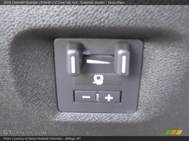 Controls of 2008 Silverado 2500HD LTZ Crew Cab 4x4