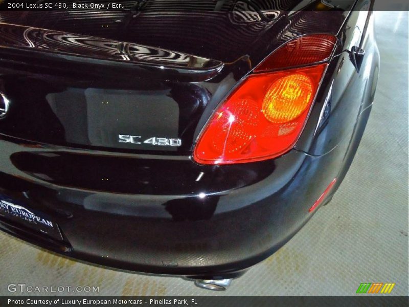 Black Onyx / Ecru 2004 Lexus SC 430