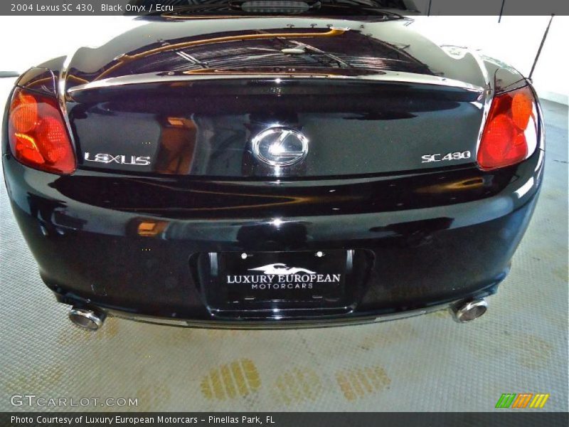 Black Onyx / Ecru 2004 Lexus SC 430