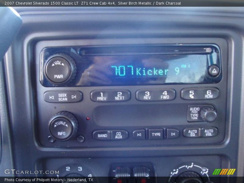 Silver Birch Metallic / Dark Charcoal 2007 Chevrolet Silverado 1500 Classic LT  Z71 Crew Cab 4x4