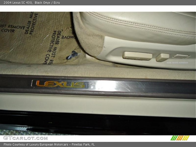 Black Onyx / Ecru 2004 Lexus SC 430
