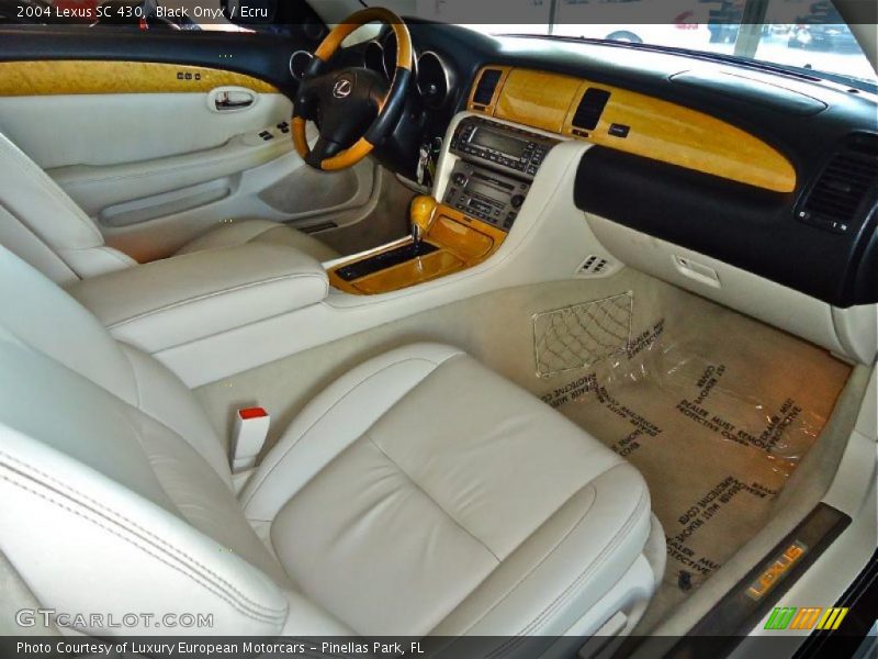 Dashboard of 2004 SC 430