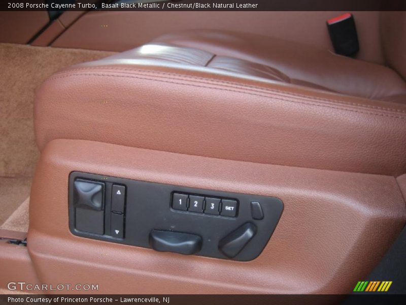 Controls of 2008 Cayenne Turbo