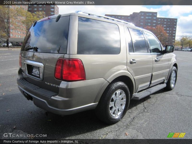  2003 Navigator Luxury 4x4 Mineral Grey Metallic