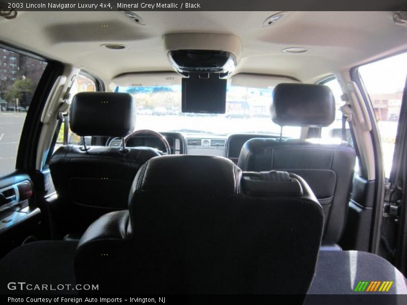 Mineral Grey Metallic / Black 2003 Lincoln Navigator Luxury 4x4