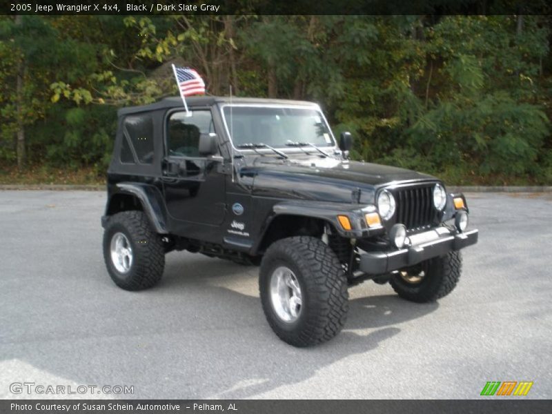 Front 3/4 View of 2005 Wrangler X 4x4