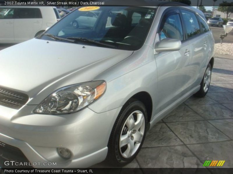 Silver Streak Mica / Dark Charcoal 2007 Toyota Matrix XR