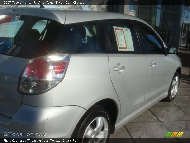 Silver Streak Mica / Dark Charcoal 2007 Toyota Matrix XR
