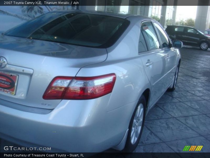Titanium Metallic / Ash 2007 Toyota Camry XLE