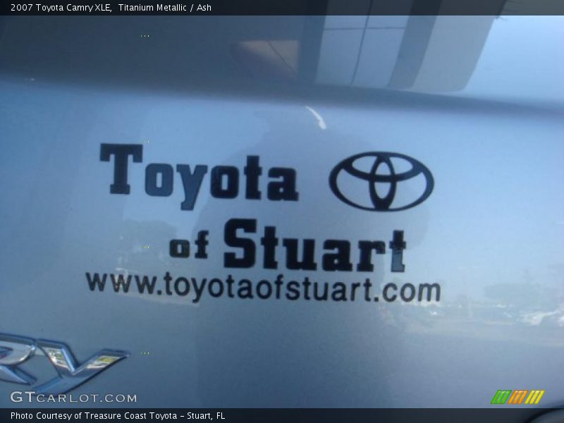Titanium Metallic / Ash 2007 Toyota Camry XLE