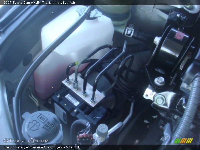 Titanium Metallic / Ash 2007 Toyota Camry XLE