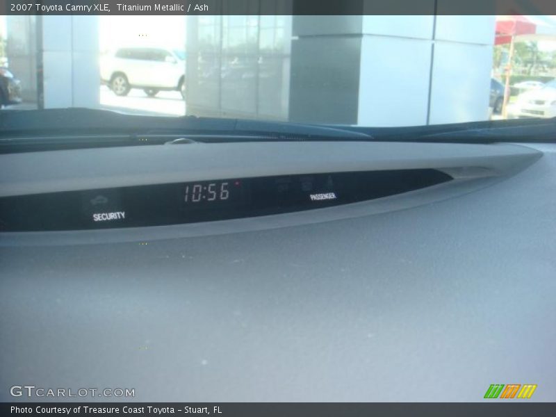 Titanium Metallic / Ash 2007 Toyota Camry XLE