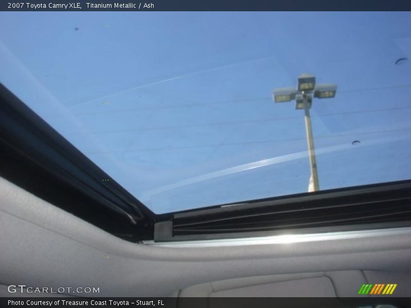 Titanium Metallic / Ash 2007 Toyota Camry XLE