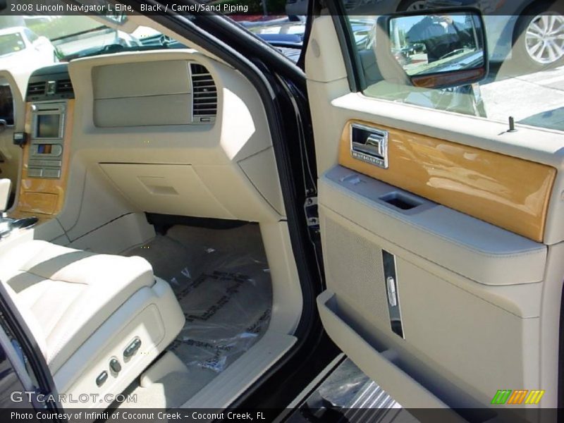 Black / Camel/Sand Piping 2008 Lincoln Navigator L Elite