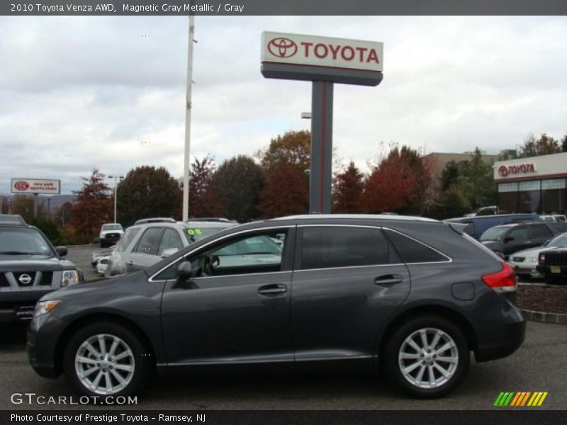 Magnetic Gray Metallic / Gray 2010 Toyota Venza AWD