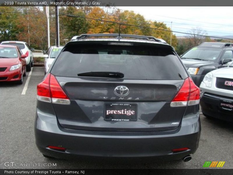 Magnetic Gray Metallic / Gray 2010 Toyota Venza AWD