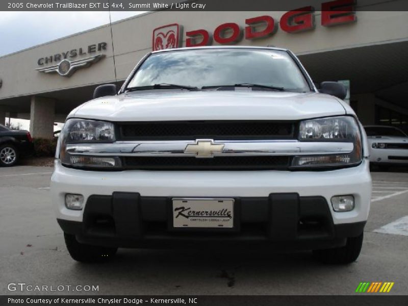 Summit White / Light Gray 2005 Chevrolet TrailBlazer EXT LS 4x4