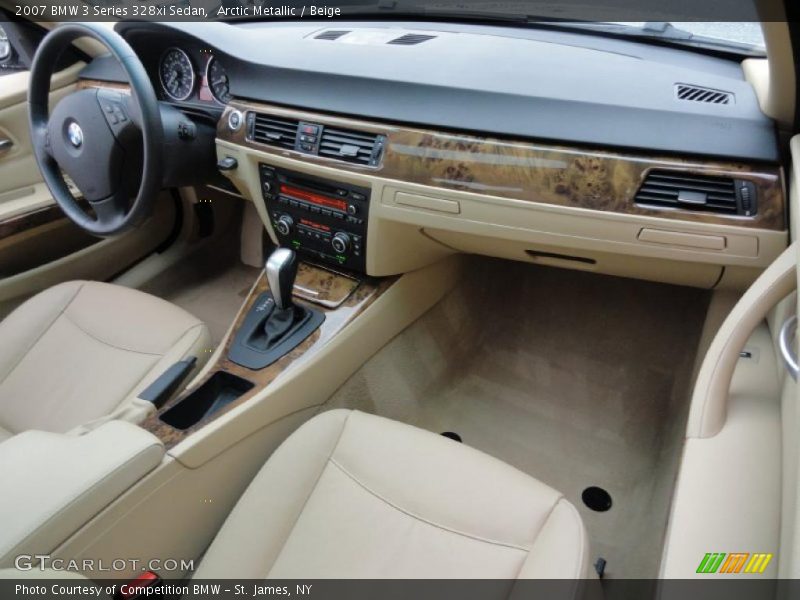 Dashboard of 2007 3 Series 328xi Sedan