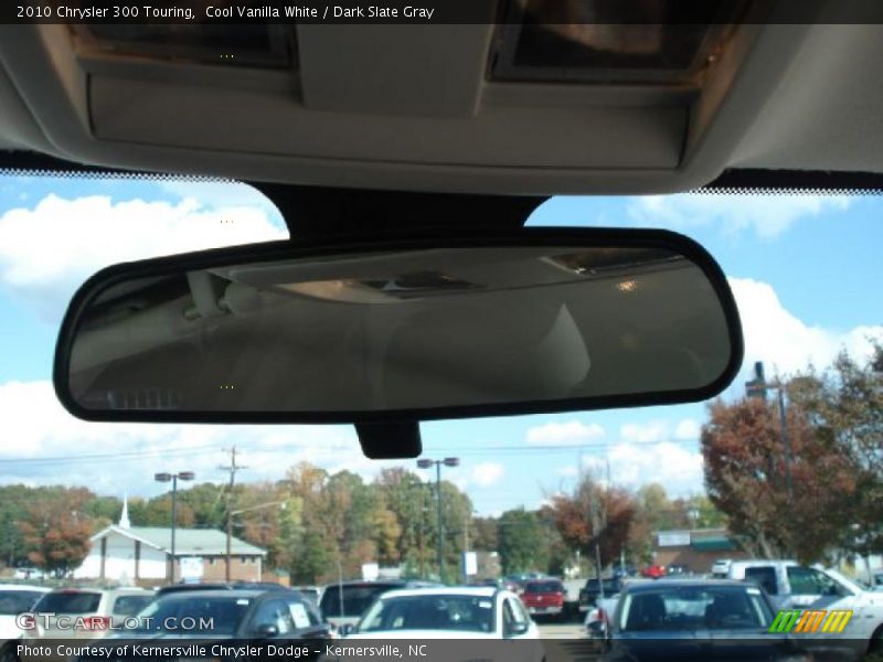 Cool Vanilla White / Dark Slate Gray 2010 Chrysler 300 Touring