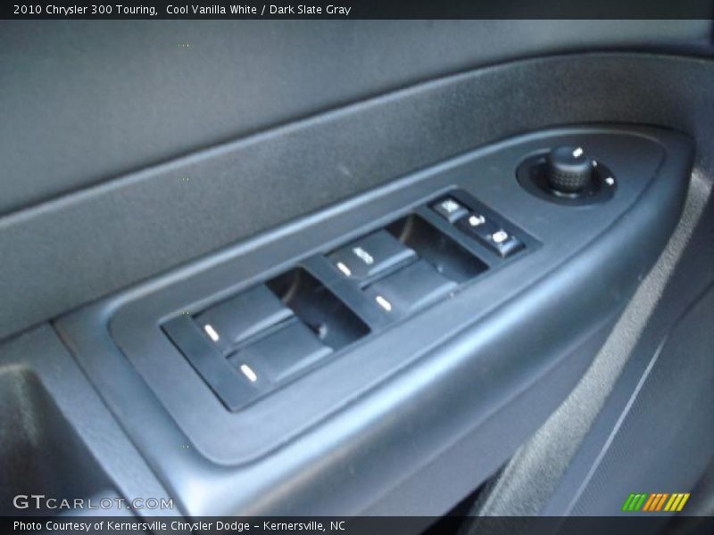 Cool Vanilla White / Dark Slate Gray 2010 Chrysler 300 Touring