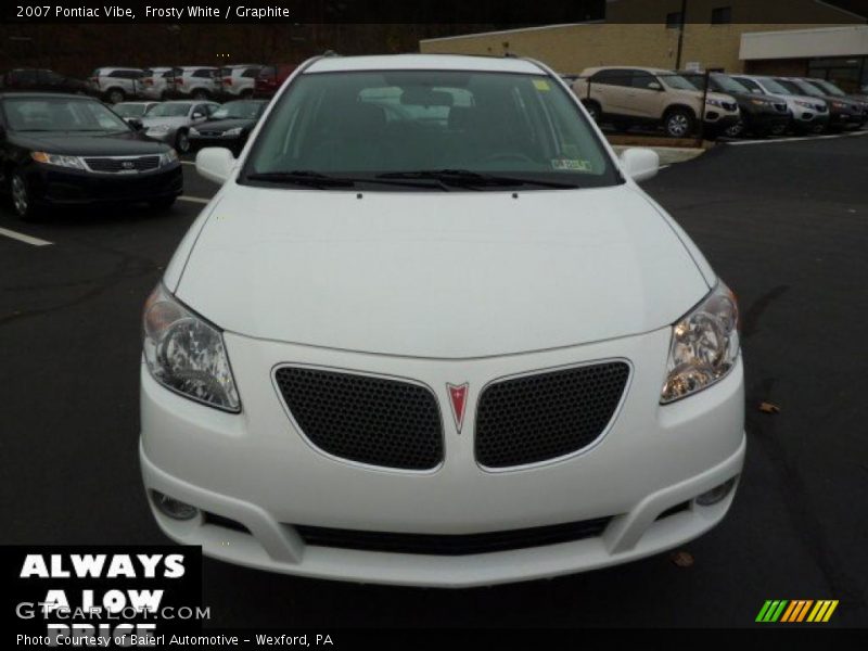 Frosty White / Graphite 2007 Pontiac Vibe
